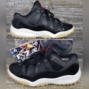 Air Jordan 11 Retro Low 72-10 Nike Black Leather 505835-001 Youth Size 1Y